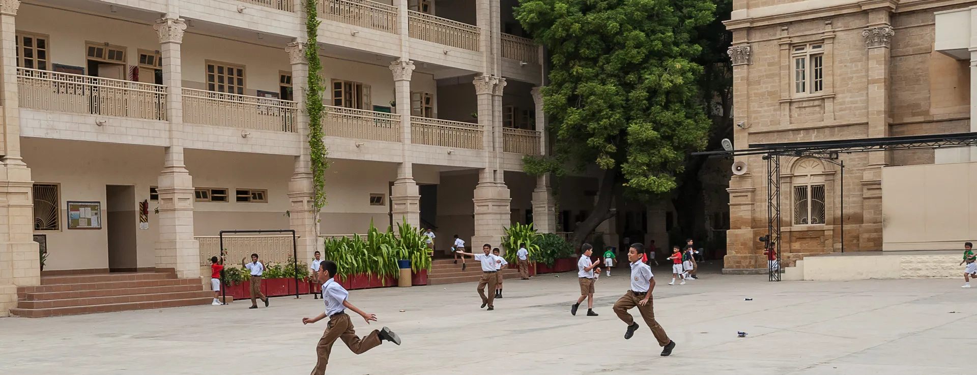 Orientation Seminars by AKU-EB for Intermediate and Higher Studies
